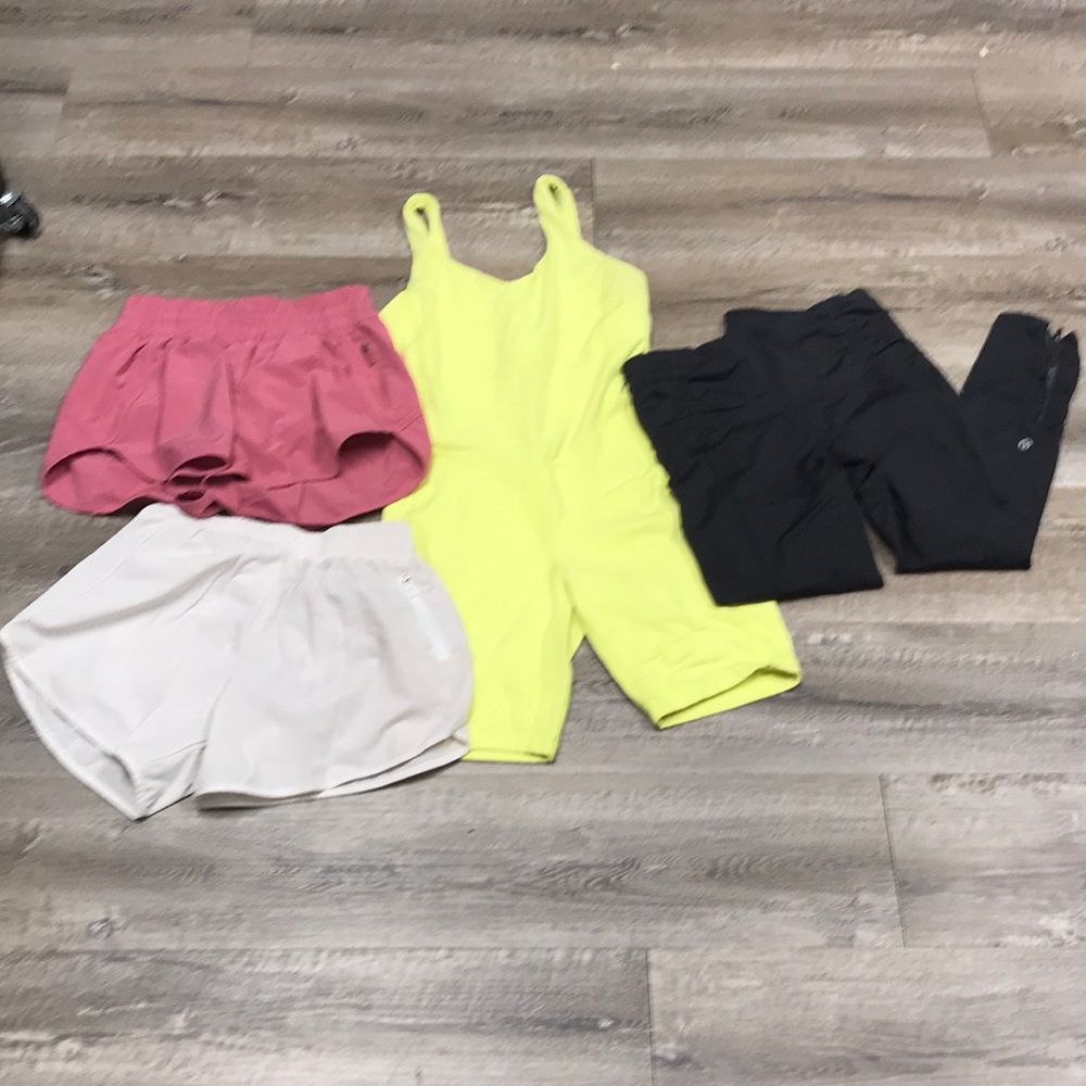 Lot of Lululemon - size 6